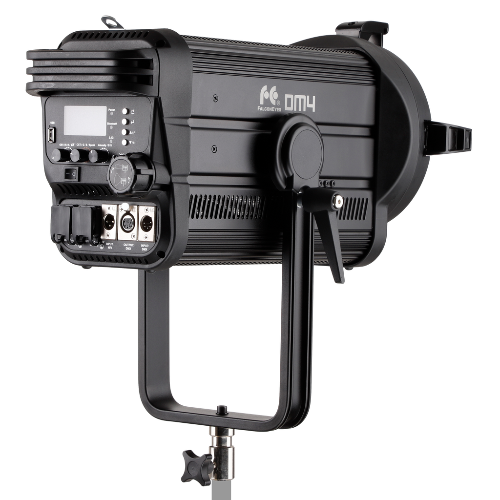 Falcon Eyes RGB LED Fresnel Spot Dimmbar DM4 400W